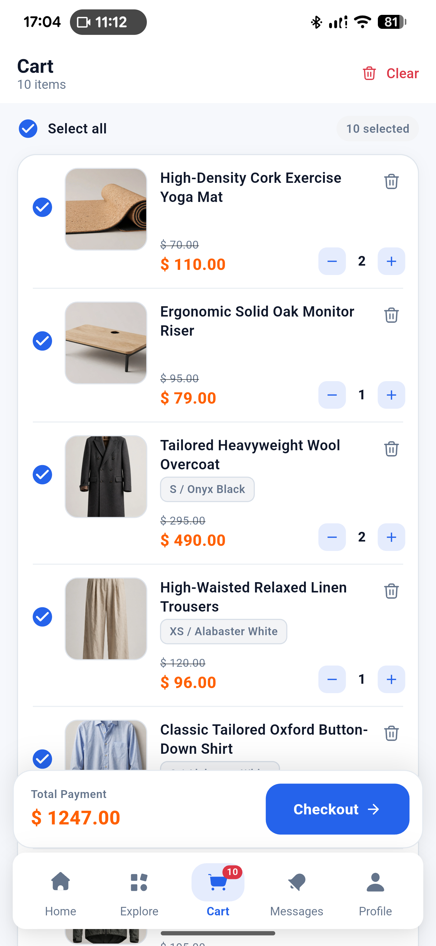 Mono customer cart with selected products, quantity controls and totals.